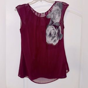 EUC Worthington blouse. Maroon color. Size M